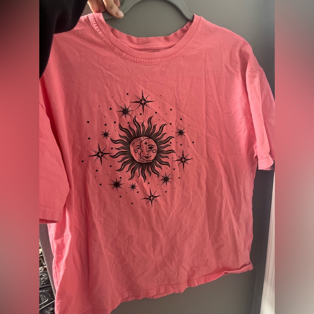 Pink tee!